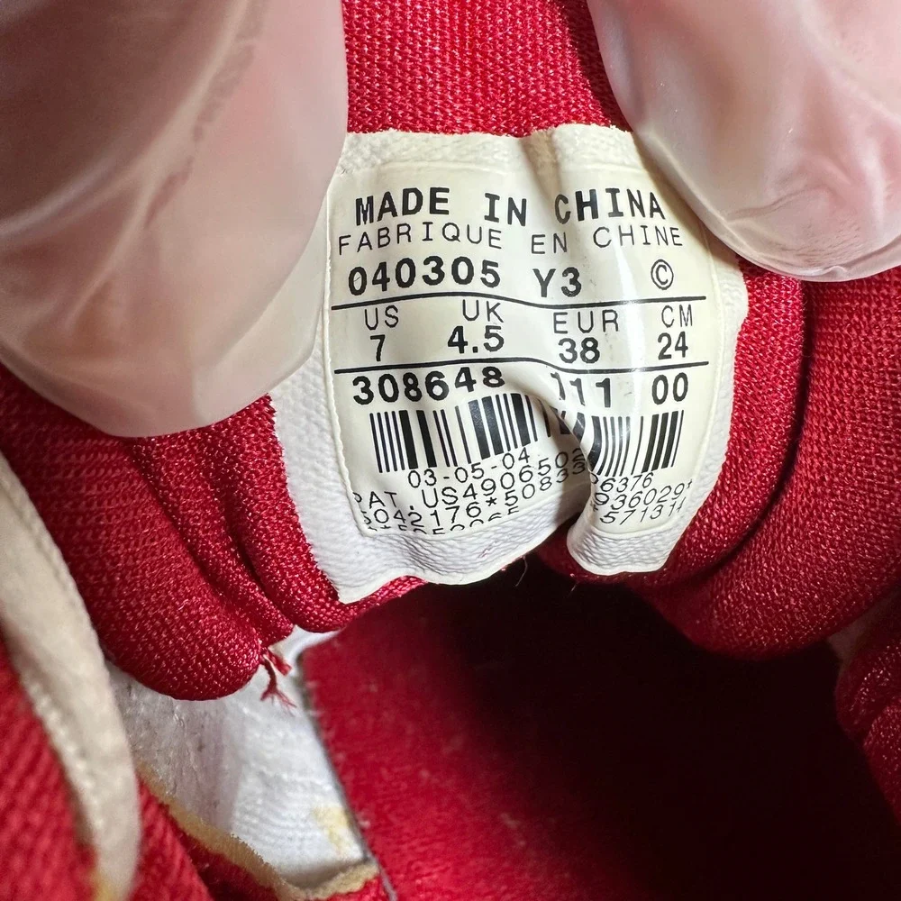 Nike Vintage 2004 White Red Athletic Sneakers 308648-111 Womens 7